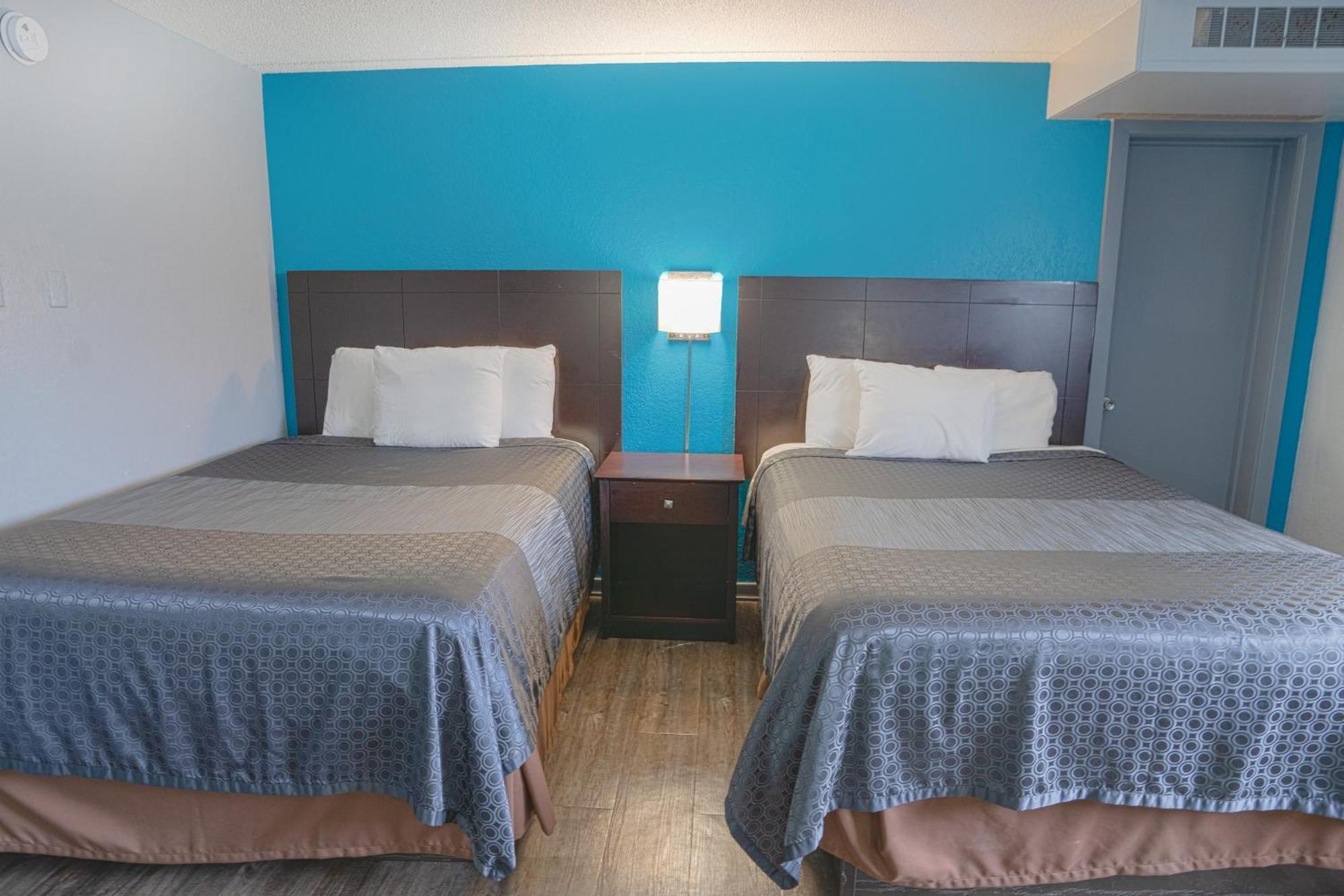 Executive Inn By Belvilla Owatonna Hwy 35 Экстерьер фото