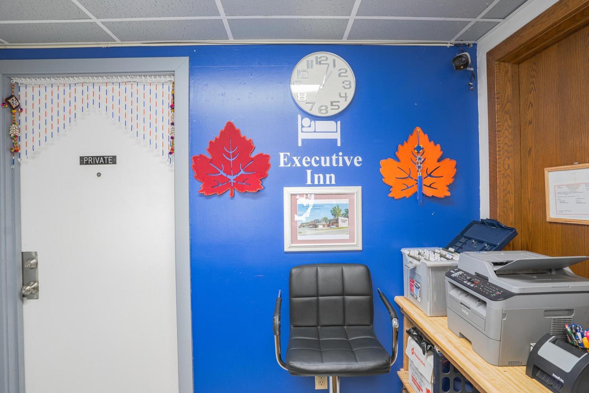 Executive Inn By Belvilla Owatonna Hwy 35 Экстерьер фото